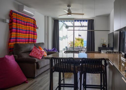 Newly Renovated 2 Bedroom Beachfront House Sitio de Calahonda ภายนอก รูปภาพ