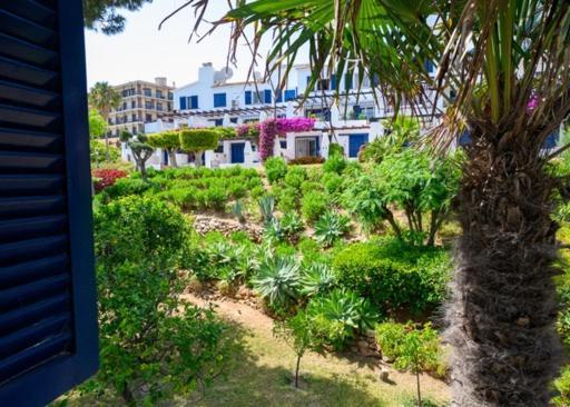 Newly Renovated 2 Bedroom Beachfront House Sitio de Calahonda ภายนอก รูปภาพ